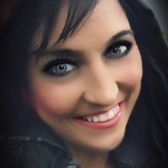 Meet your Posher, Rachael - Picture 1 of 1